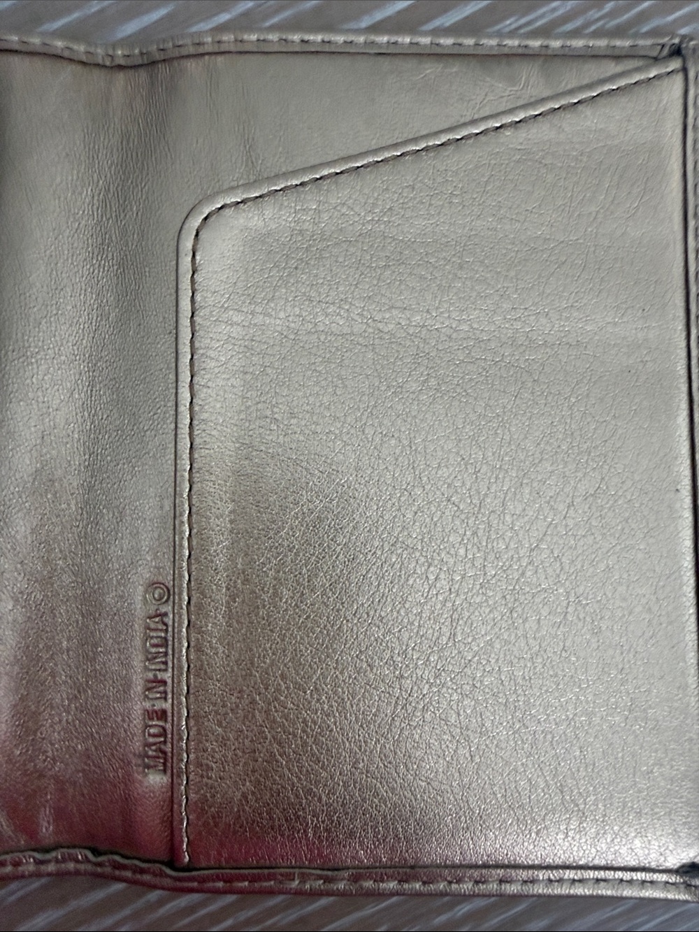 COACH Smooth Leather Gold Passport Cover Passport Holder - Picture 7 of 13